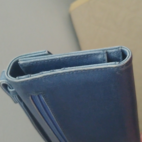 Matt & Nat Wallet - Picture 6 of 10